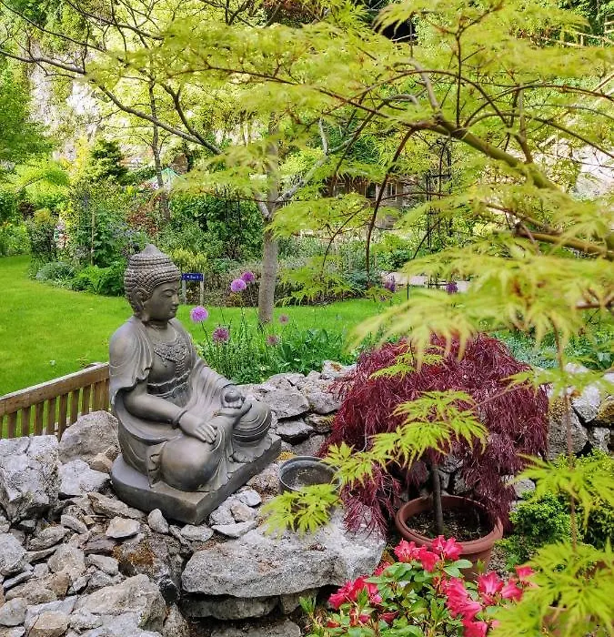 Cascades Gardens-1